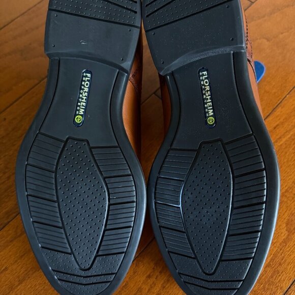 Florsheim Men's Medfield Chukka Boot, Cognac - Picture 11 of 12